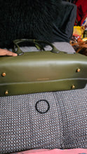 Load image into Gallery viewer, Preloved Olive Empire 34
