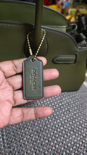 Load image into Gallery viewer, Preloved Olive Empire 34
