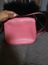 Load image into Gallery viewer, Preloved Coach Saddle bag
