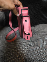 Load image into Gallery viewer, Preloved Coach Saddle bag
