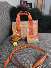 Load image into Gallery viewer, Preloved Coach Orange tote bundle
