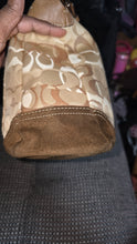 Load image into Gallery viewer, Preloved Coach brown shoulder bag
