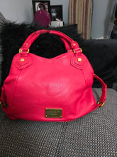 Load image into Gallery viewer, Marc Jacob Hobo bag and wallet set
