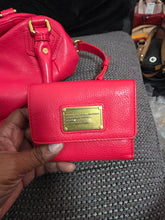 Load image into Gallery viewer, Marc Jacob Hobo bag and wallet set
