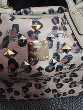 Load image into Gallery viewer, Preloved MCM Leopard bag
