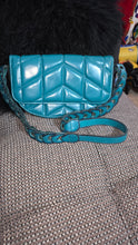 Load image into Gallery viewer, Preloved Patricia Nash Crossbody
